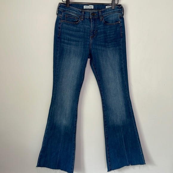 Banana Republic Flare Bennet Light Wash high rise Jeans - Picture 1 of 7
